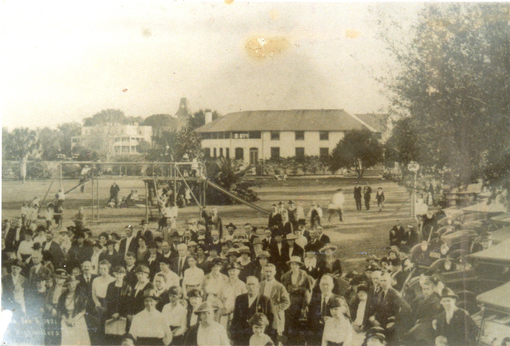 crowd of people around lake eola